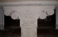 Detalle capitel igrexa de Cores