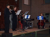 O cuarteto Moriatov actuando na Praza do Pan en Corme
