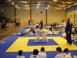 A escola municipal de judo nun evento
